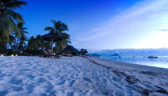 Flic-en-Flac-Beach-in-Mauritius