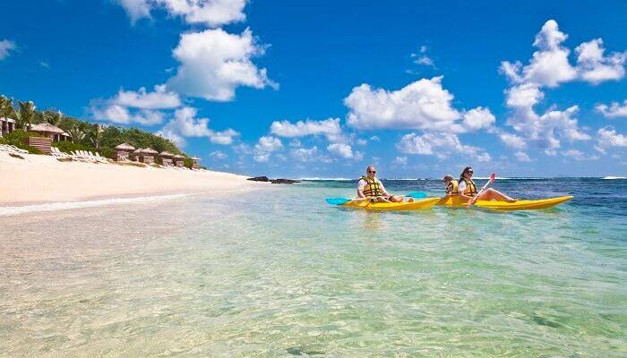 Poste-Lafayette-Beach-in-Mauritius