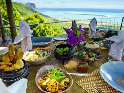 Le Chamarel Restaurant (Refined Mauritian Cuisine)
